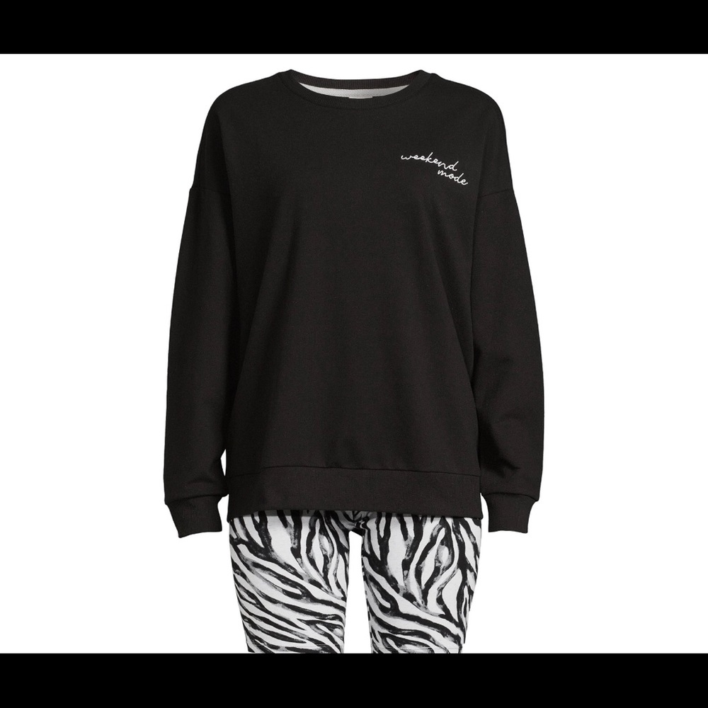Women's Long Sleeve Top and Bike Shorts Pajama Set from Secret Treasures